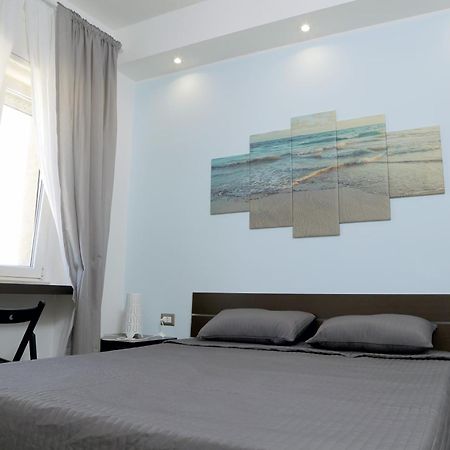Rooms La Perla Del Mare Margherita Di Savoia Bagian luar foto
