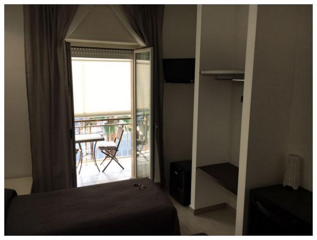 Rooms La Perla Del Mare Margherita Di Savoia Bagian luar foto
